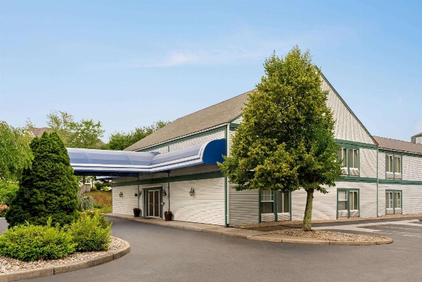 Baymont by Wyndham North Dartmouth image 1